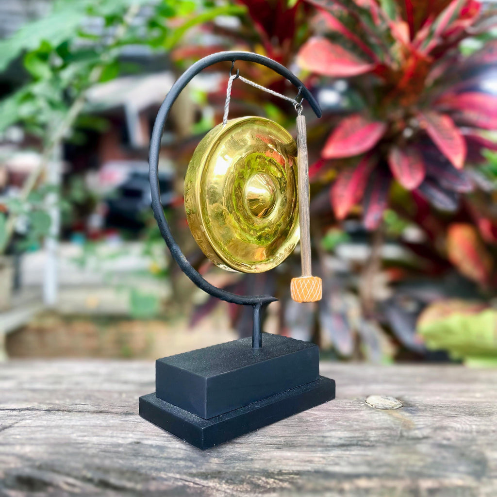 Minimalist Metal Gong on Stand: Golden Brass Zen Decor