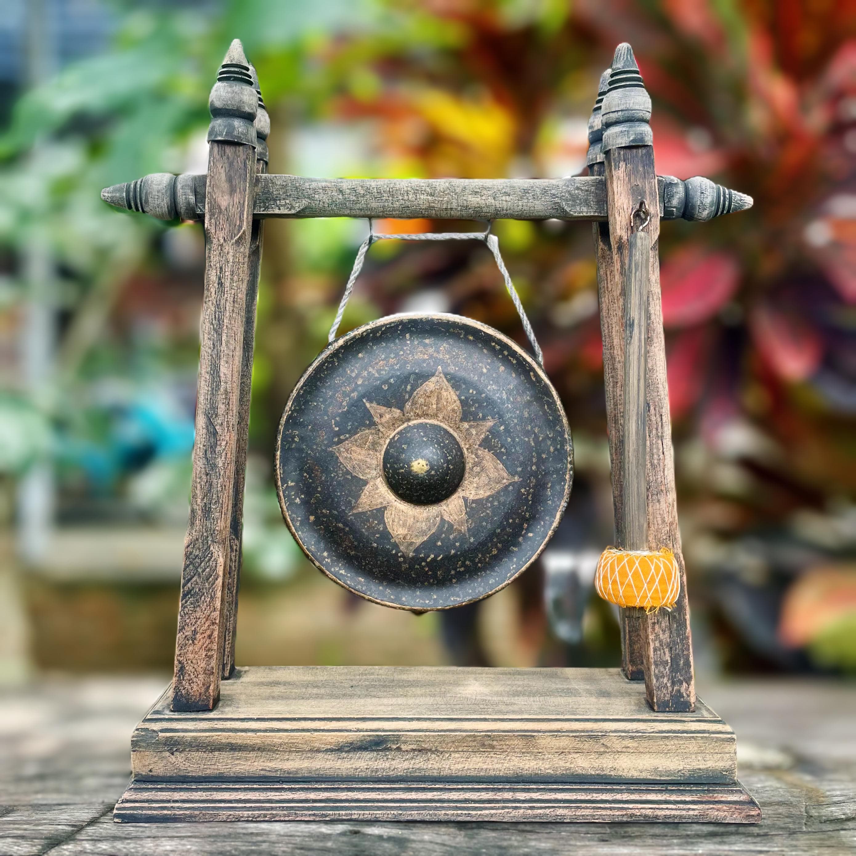 Handcrafted Thai Meditation Gong (Antique): Popular Weathered Zen Decor