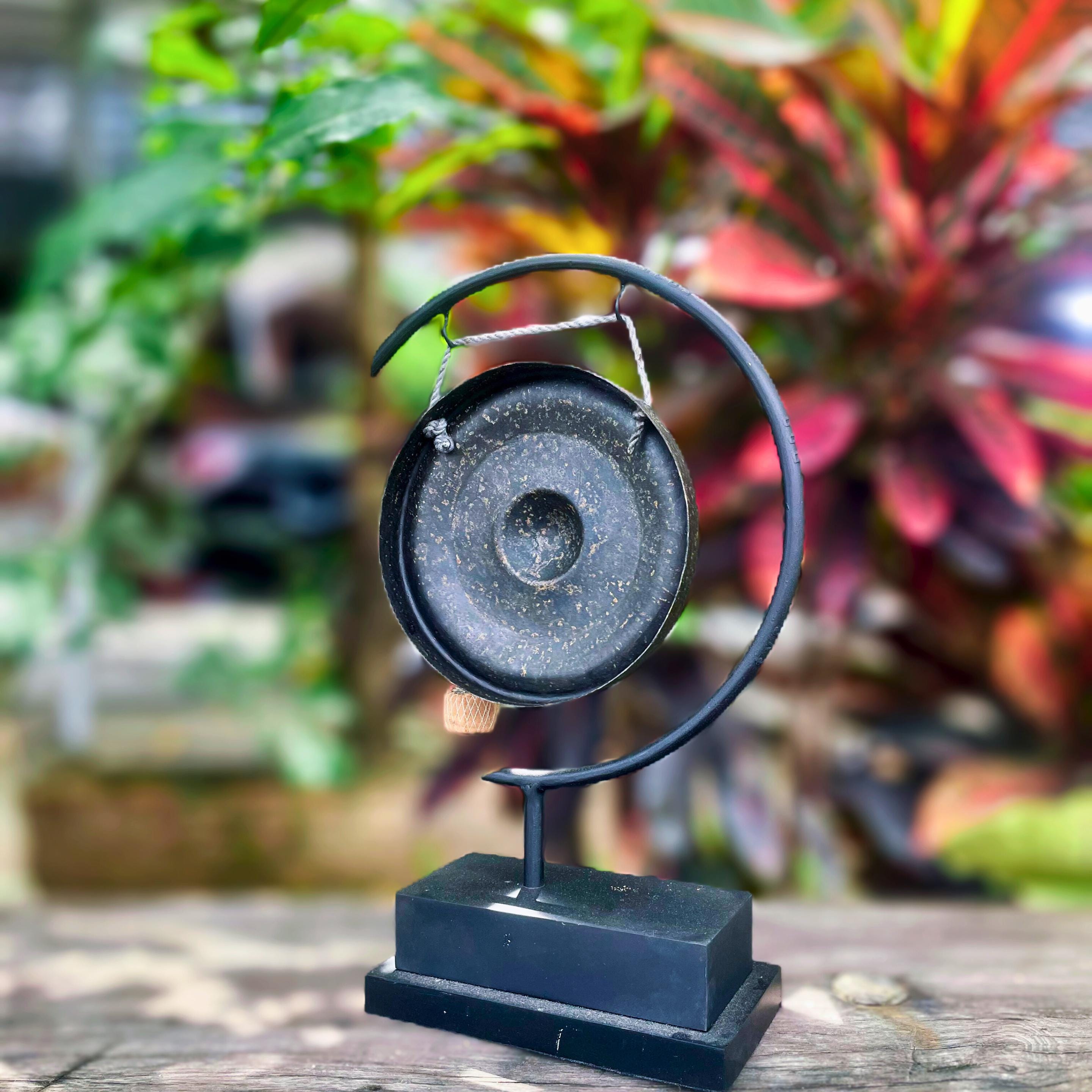 Minimalist Metal Gong on Stand: Modern Zen Meditation Decor