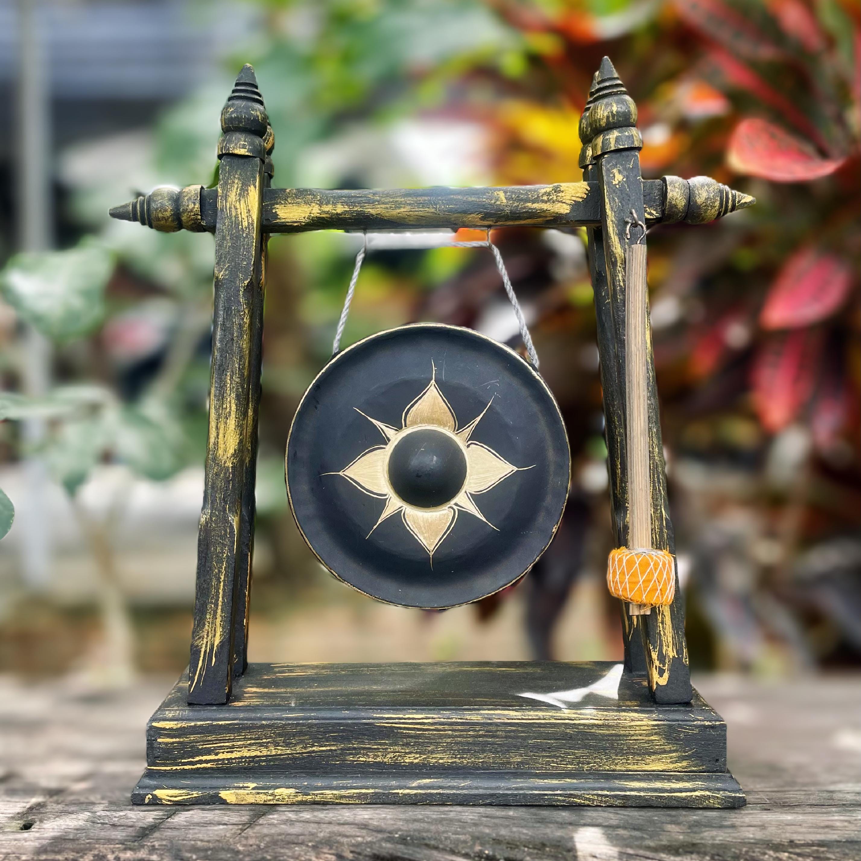 Handcrafted Thai Meditation Gong: Bold Black Star Design with Color Options