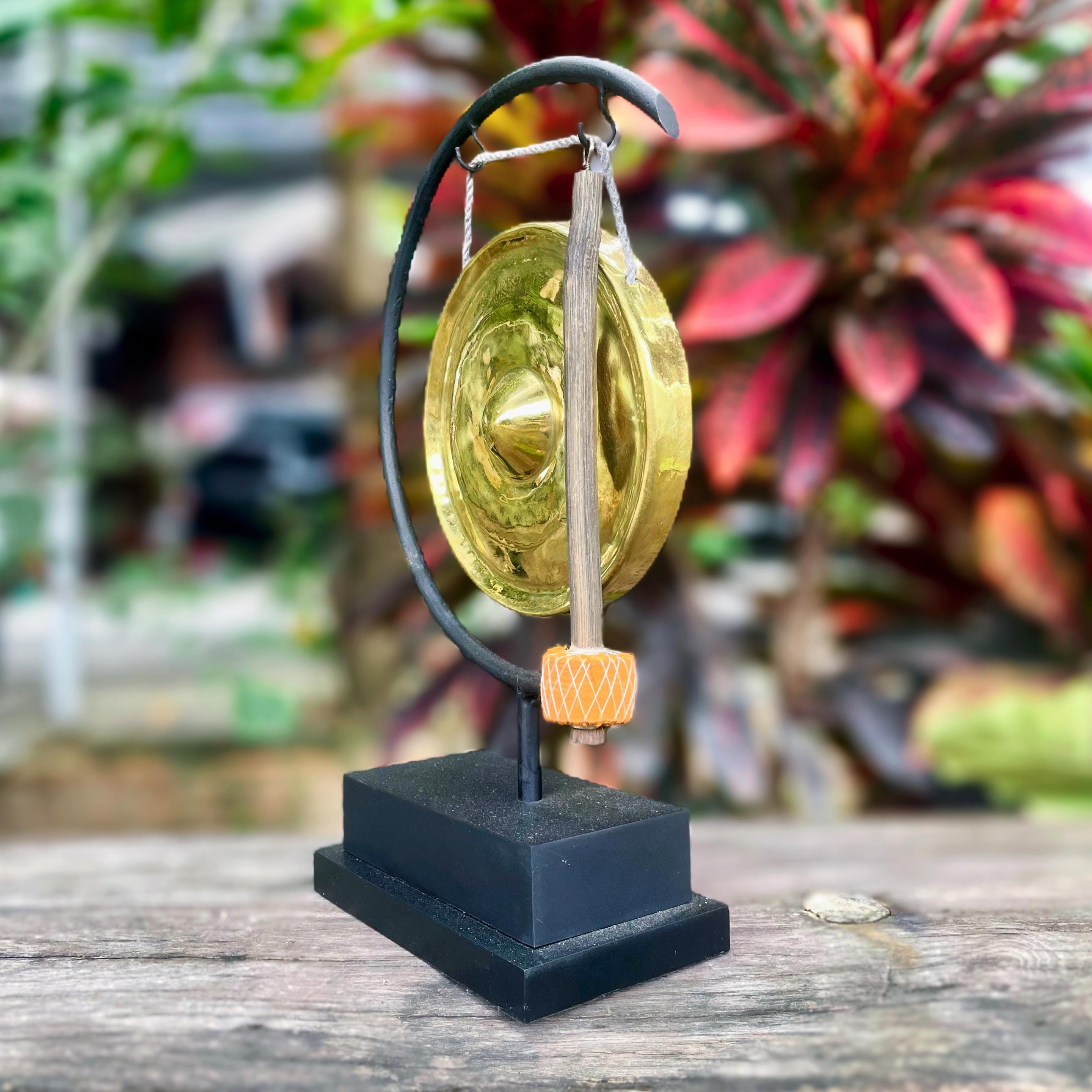Minimalist Metal Gong on Stand: Golden Brass Zen Decor